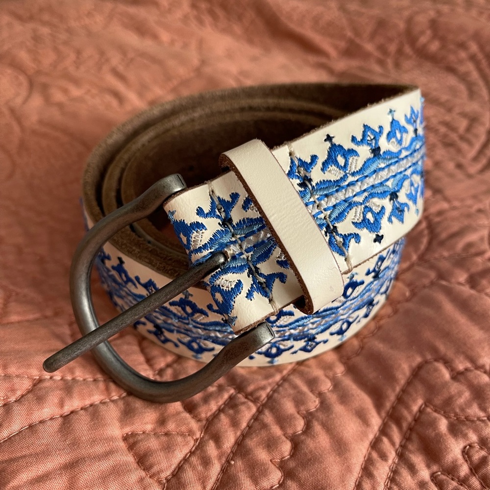 Lucky brand leather embroidered belt